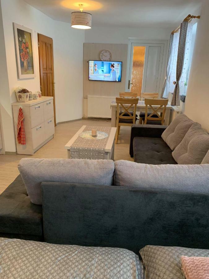 Apartman Filipovice S Letni Terasou Kültér fotó