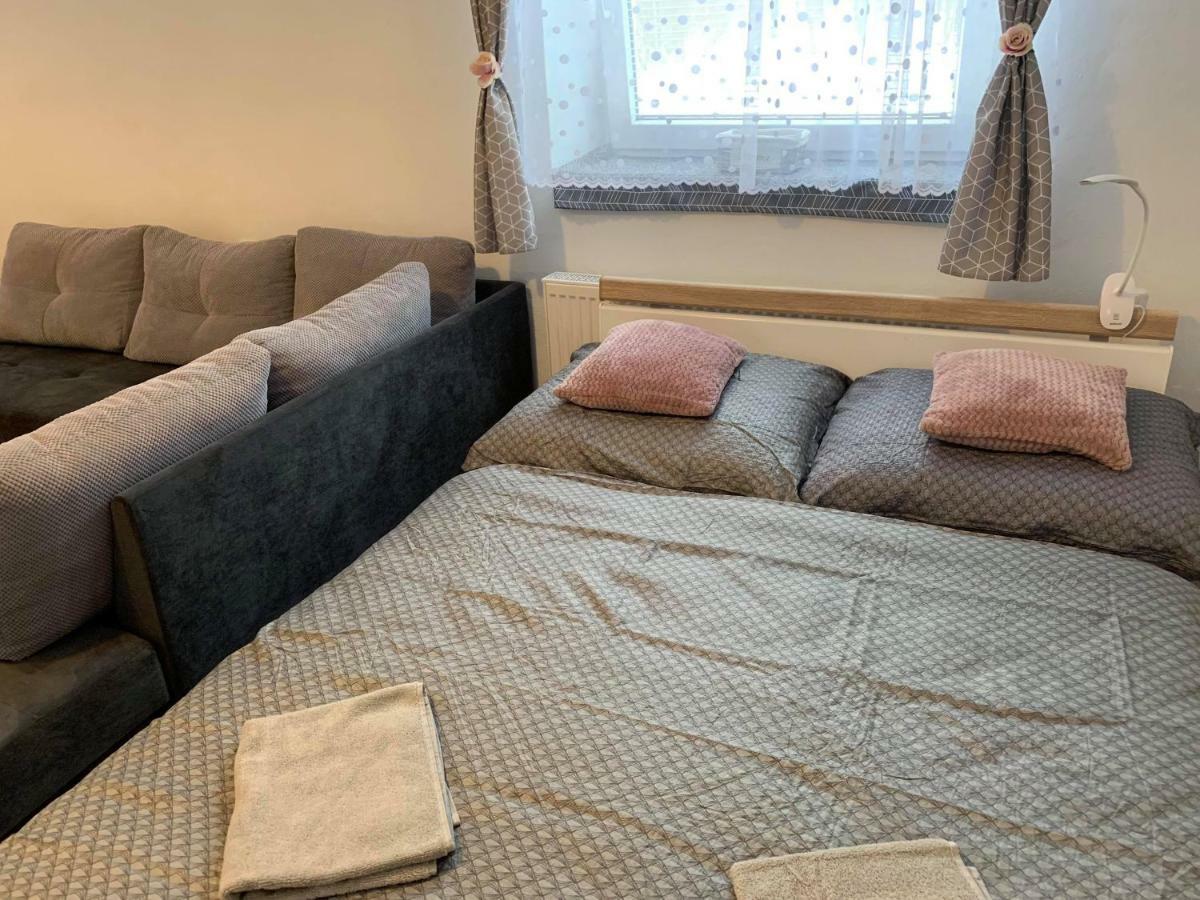 Apartman Filipovice S Letni Terasou Kültér fotó